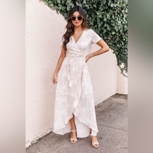 Pink Lily Wrapped Up In Time Floral Ivory Dress